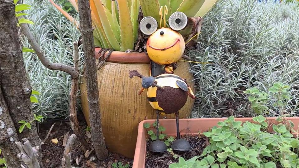 Iron Ridge Park Garden Art 11a